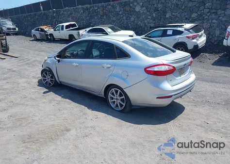 2015 Ford Fiesta Se из США, поврежденный, VIN 3FADP4BJ9FM181864